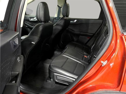 Used 2020 Ford Escape SEL image 8