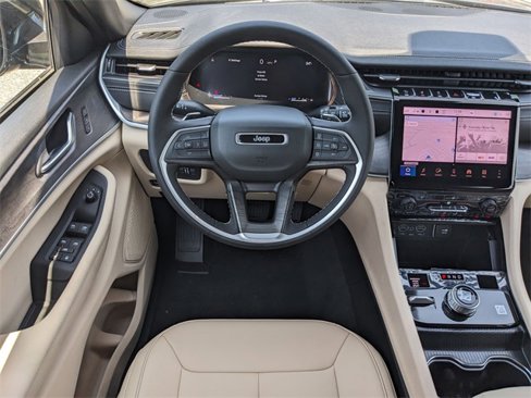 New 2025 Jeep Grand Cherokee L Limited image 13