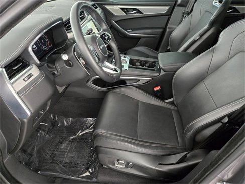 Certified 2024 Jaguar F-PACE R-Dynamic S image 10