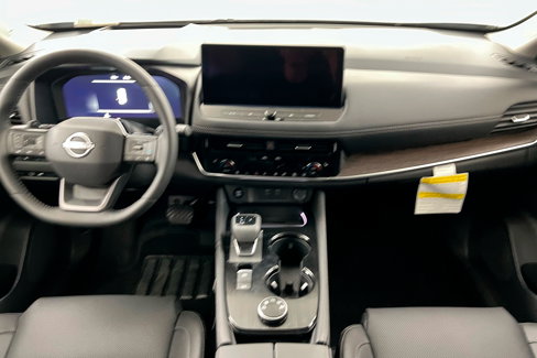 New 2025 Nissan Rogue Platinum w/ Platinum Premium Package image 13