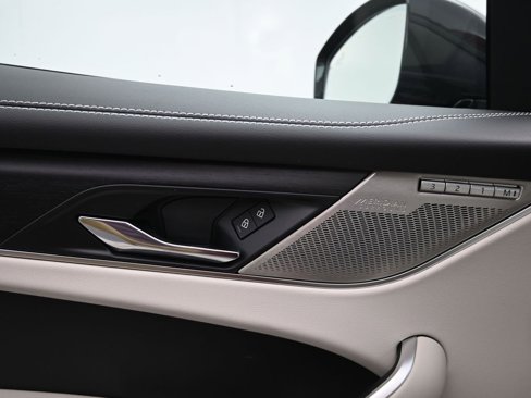 New 2026 Jaguar F-PACE R-Dynamic S image 20