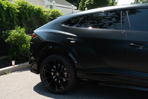 Used 2022 Lamborghini Urus image 33
