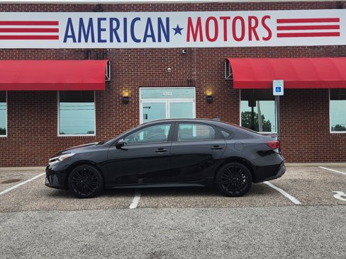 Used 2023 Kia Forte GT image 1