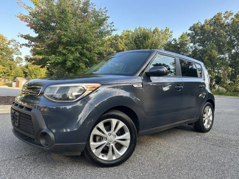 Used 2015 Kia Soul + image 2
