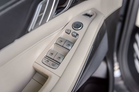 Used 2022 BMW X7 xDrive40i w/ M Sport Package image 51
