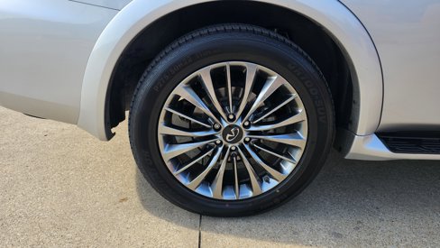 Used 2019 INFINITI QX80 Luxe image 16
