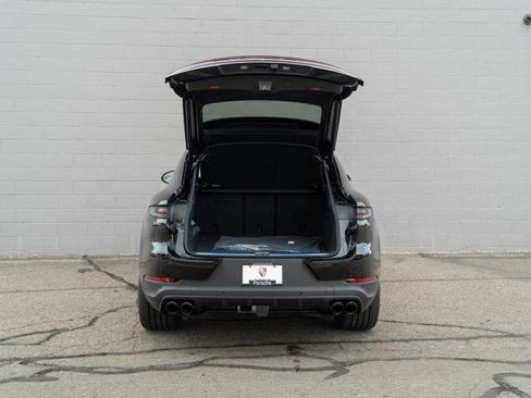 New 2026 Porsche Cayenne Coupe image 14