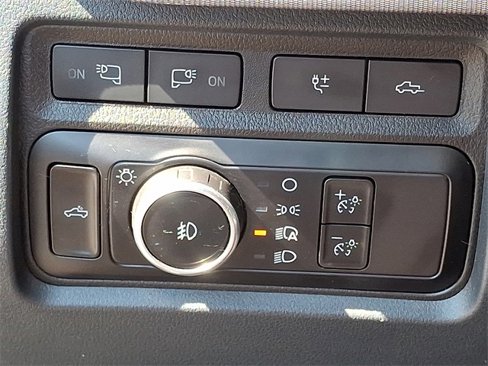Used 2024 Ford F250 Platinum image 22