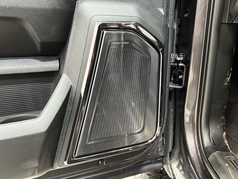 New 2025 RAM 2500 Limited image 12