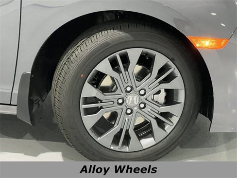 New 2026 Honda Odyssey Touring image 5