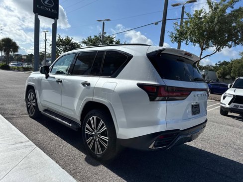 New 2025 Lexus LX 600 4WD w/ Luxury Package image 5