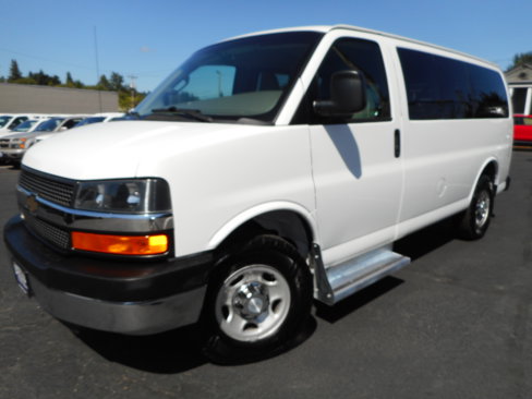 Used 2016 Chevrolet Express 3500 LT w/ LT Preferred Equipment Group image 3