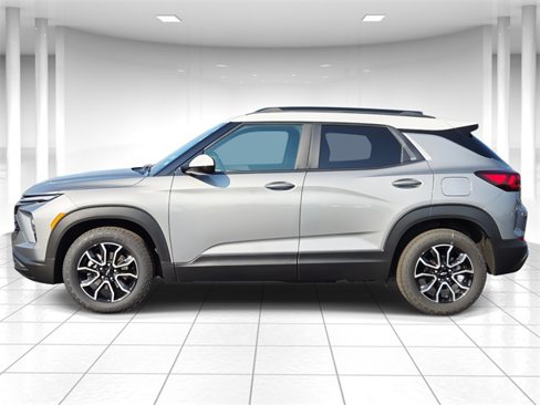 Certified 2025 Chevrolet TrailBlazer ACTIV w/ Convenience Package image 2
