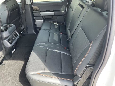 New 2025 Ford F350 Lariat w/ Lariat Ultimate Package image 29