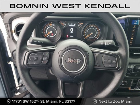 Used 2025 Jeep Gladiator Sport image 18