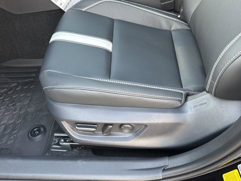 New 2026 Toyota Camry Hybrid image 27