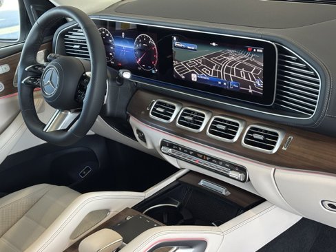 New 2026 Mercedes-Benz GLS 450 4MATIC image 32