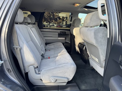 Used 2014 Toyota Sequoia SR5 image 37