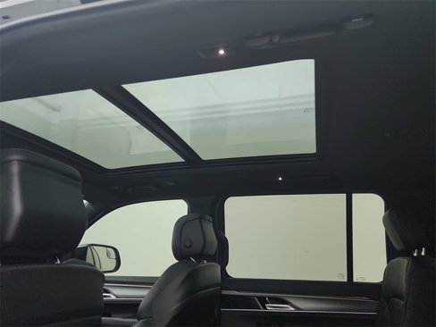 New 2025 Jeep Wagoneer L Series II w/ Premium Group I image 31