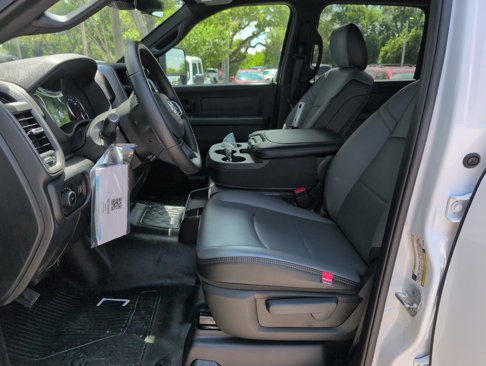 New 2025 RAM 5500 Tradesman image 27