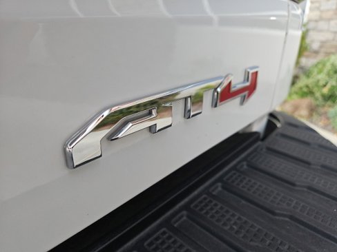 Used 2022 GMC Sierra 1500 AT4 w/ AT4 Premium Package image 30