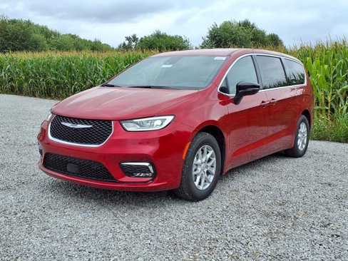 New 2026 Chrysler Pacifica Select image 26