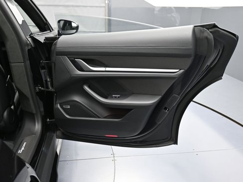 New 2025 Porsche Taycan GTS image 28