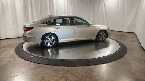 Used 2018 Honda Accord EX image 3