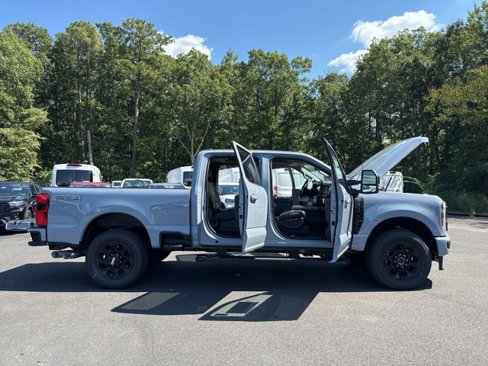 New 2026 Ford F250 Lariat image 29