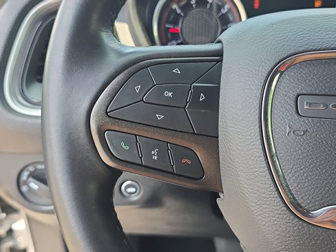Used 2021 Dodge Challenger SXT image 21
