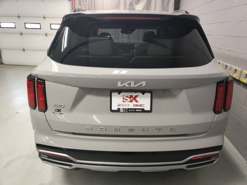 Used 2022 Kia Sorento SX image 23