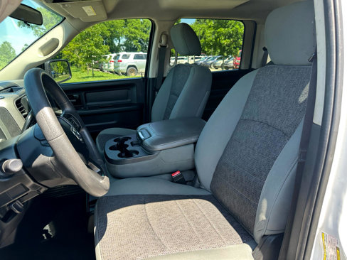 Used 2018 RAM 2500 Tradesman w/ Chrome Appearance Group image 8