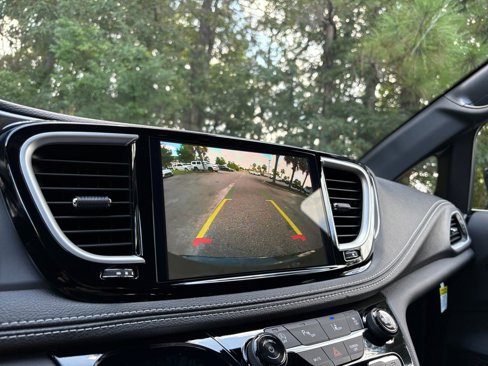 New 2026 Chrysler Pacifica Select image 21