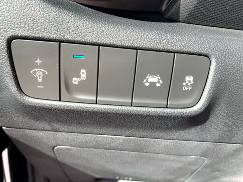 Used 2020 Hyundai Kona SEL image 20