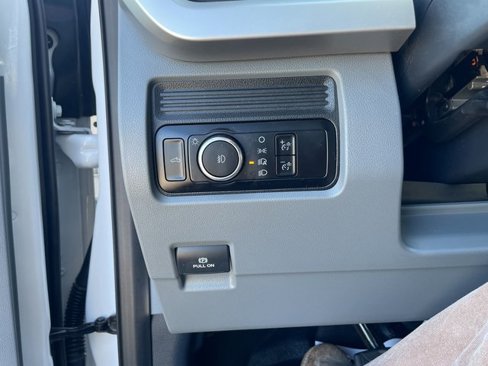 Used 2023 Ford F250 XLT w/ Snow Plow Prep Package image 26