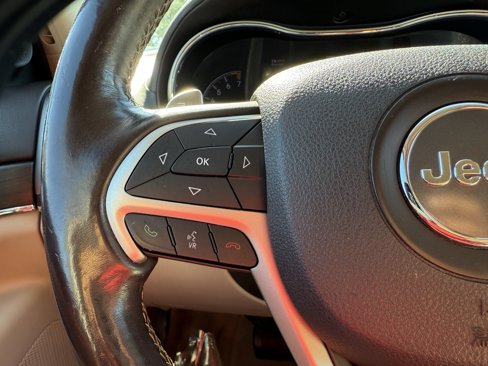 Used 2015 Jeep Grand Cherokee Overland w/ Advanced Technology Group image 23