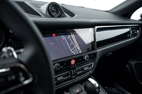 New 2026 Porsche Macan image 15