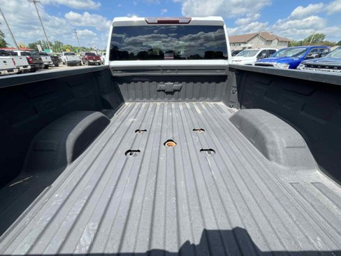 Used 2020 Chevrolet Silverado 2500 Custom w/ Custom Value Package image 8