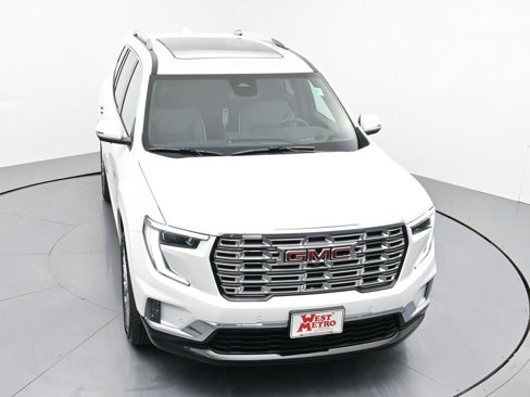 New 2026 GMC Acadia Denali image 4