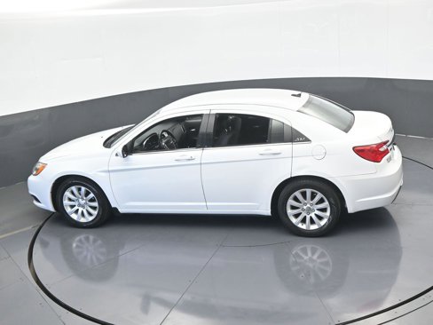Used 2013 Chrysler 200 Touring image 42