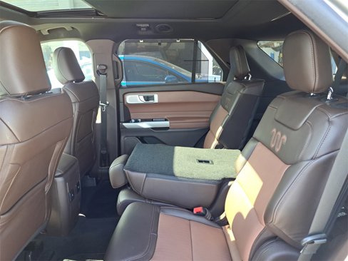 Certified 2022 Ford Explorer King Ranch w/ Premium Technology Package image 6