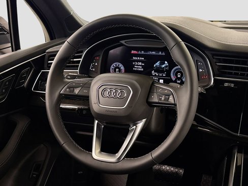 New 2025 Audi Q7 3.0T Prestige image 18