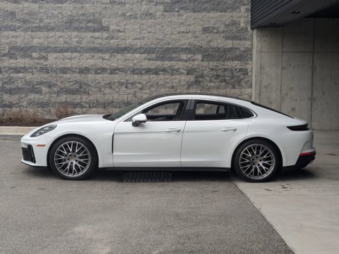New 2025 Porsche Panamera 4 image 2