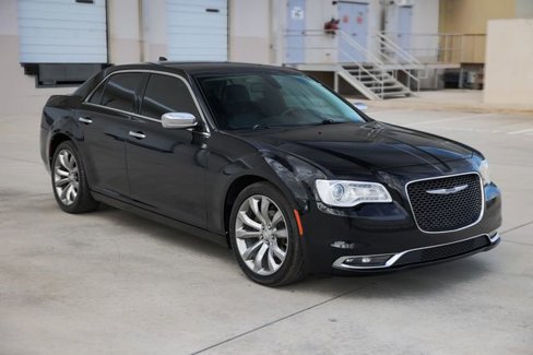 Used 2019 Chrysler 300 Limited image 17