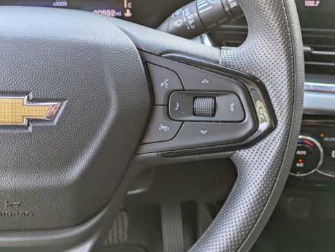 Used 2025 Chevrolet Trax LT image 20