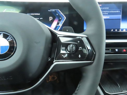 Used 2025 BMW 530i w/ Premium Package image 13