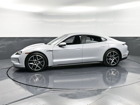 New 2025 Porsche Taycan image 2