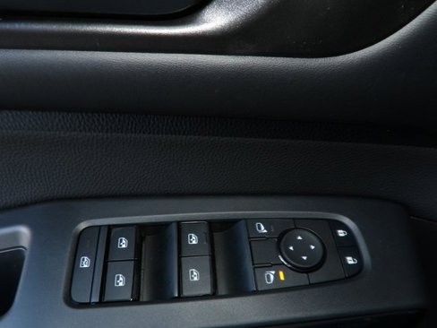 New 2025 Nissan Pathfinder SV image 20