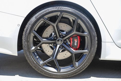 New 2025 Audi RS 6 performance image 11