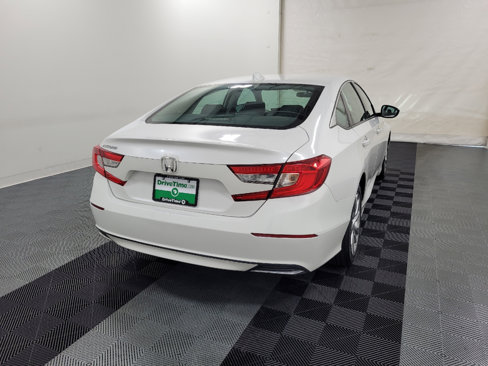 Used 2018 Honda Accord LX image 9